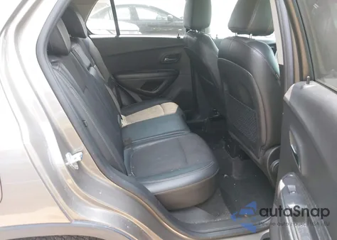 2021 Chevrolet Trax Awd Lt z USA, uszkodzony, nr VIN KL7CJPSB6MB347213